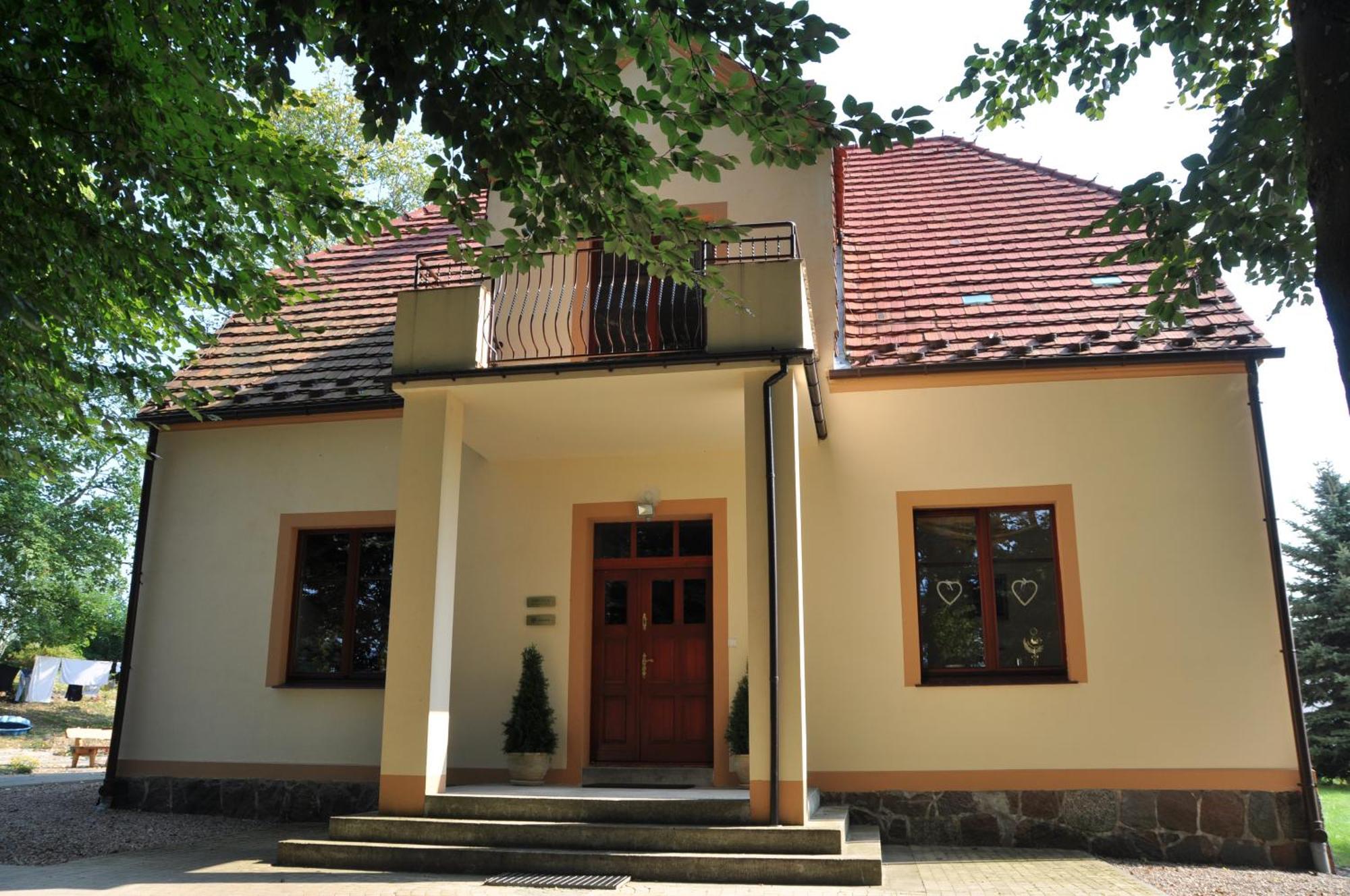 Dworek Bogdanka Trzebin Exterior foto