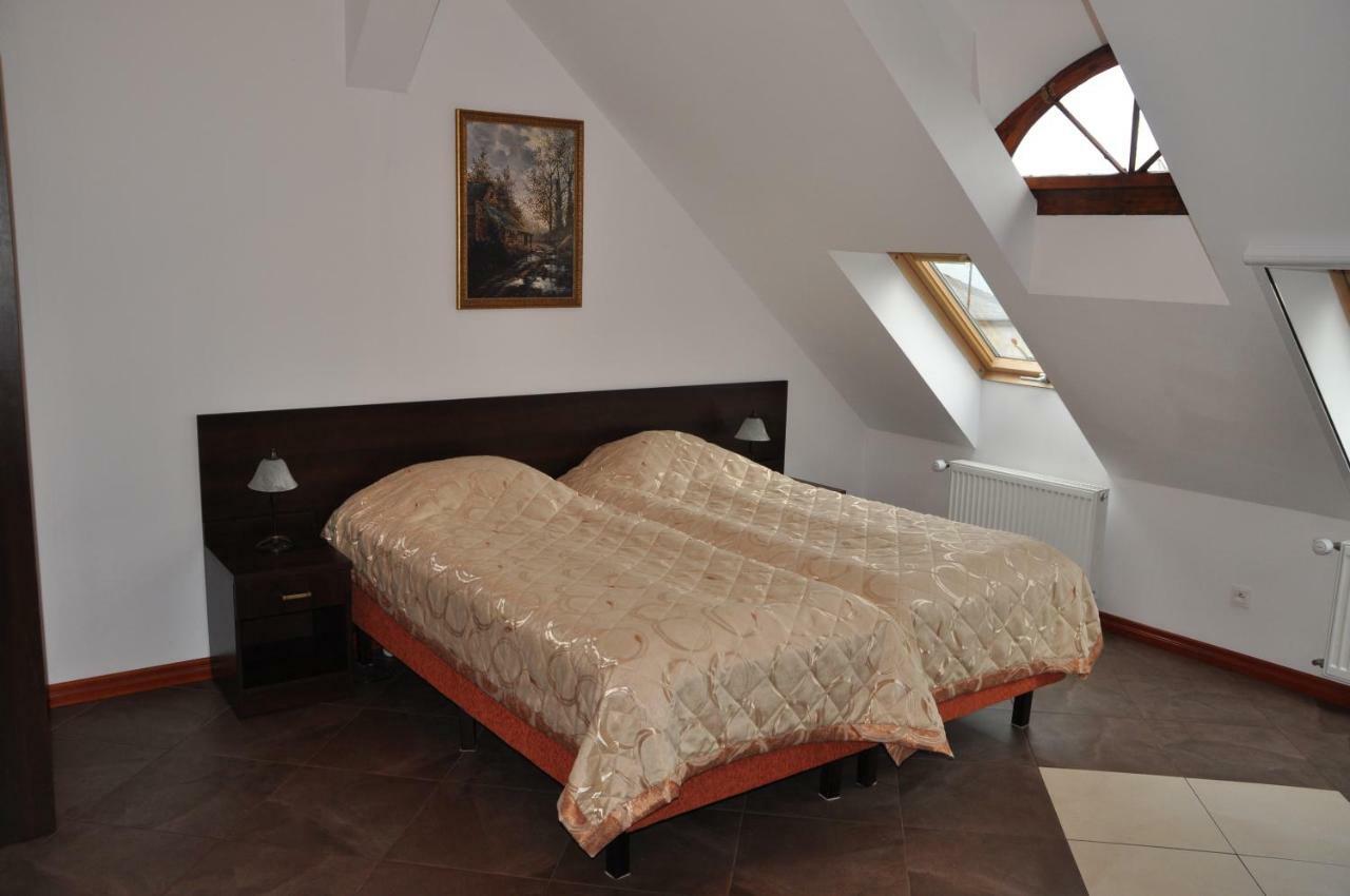 Dworek Bogdanka Trzebin Exterior foto